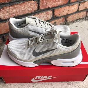Women's Nike Air Max Jewell