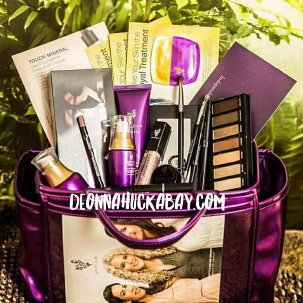 $360 of makeup and skincare for $99!! Wow!!