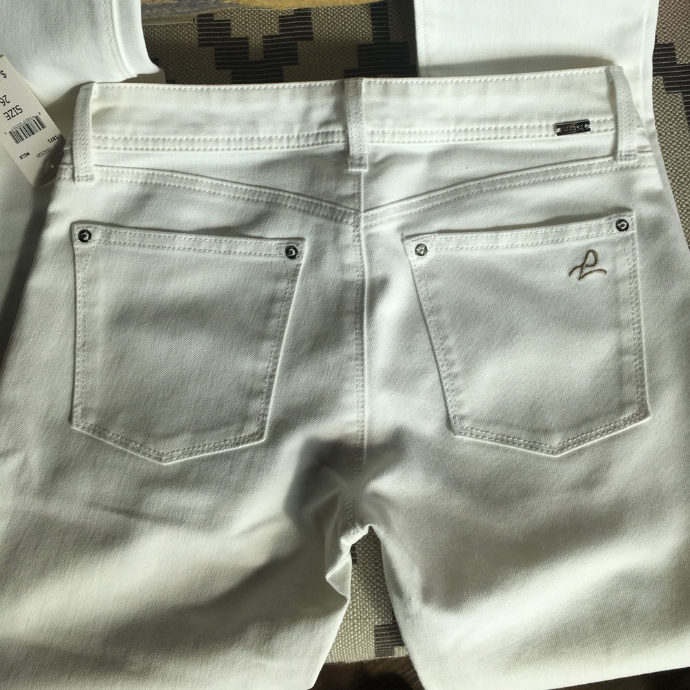 DL1961 White Skinny Jeans