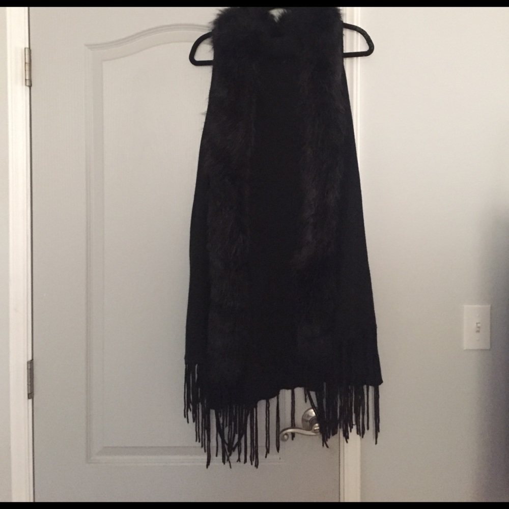 Faux fur fringe vest