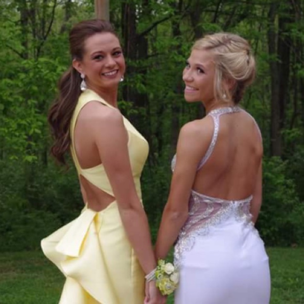 ADDITIONAL PROM DRESS PICS - Picture 4 of 4