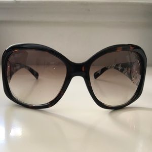 Juicy Couture Peace Sunglasses