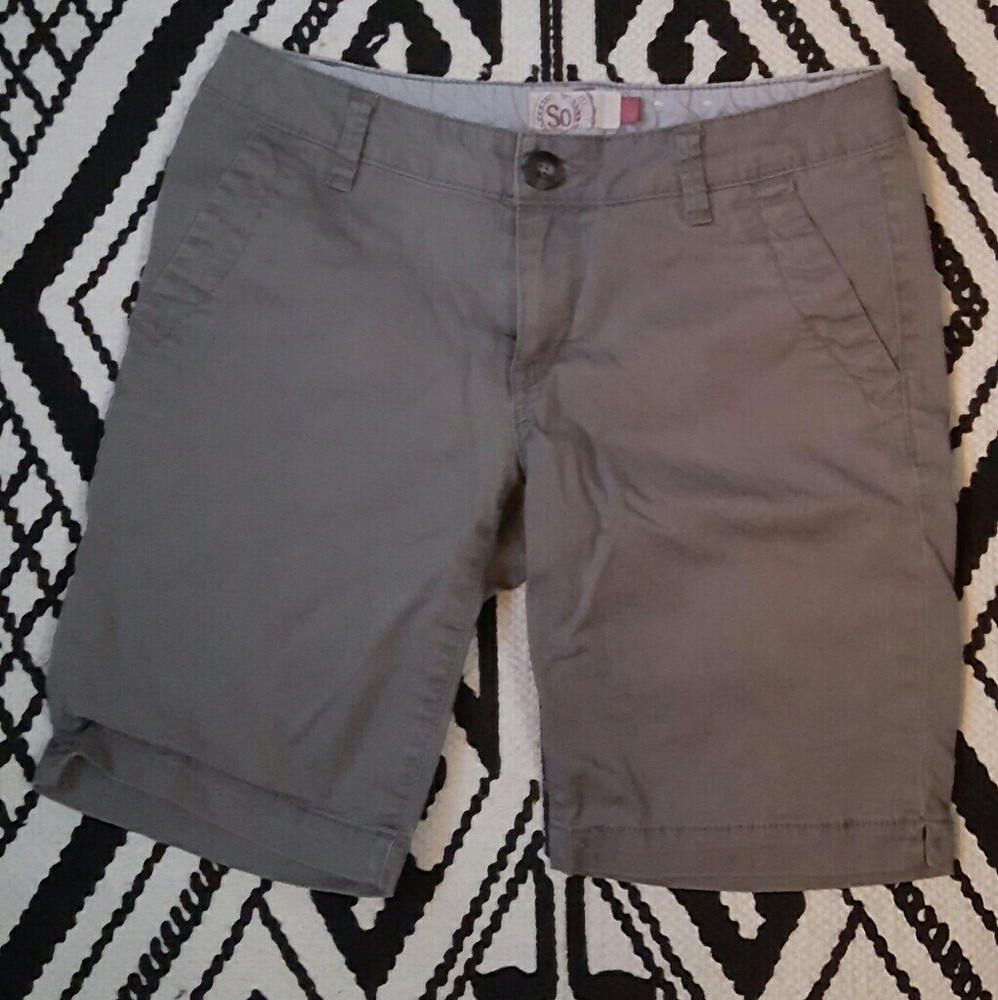SO gray bermuda shorts