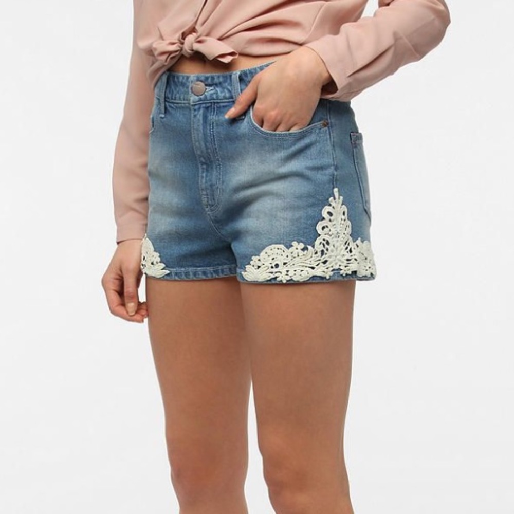 NEW urban outfitters Erin high rise shorts