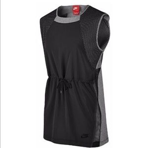 Nike Women's Bonded Top