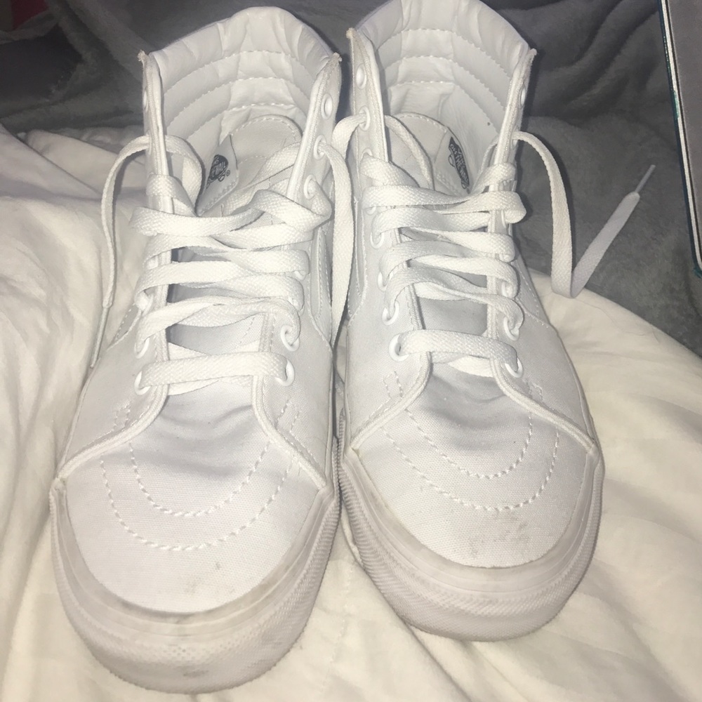 Sk8 Hi White High Top Vans