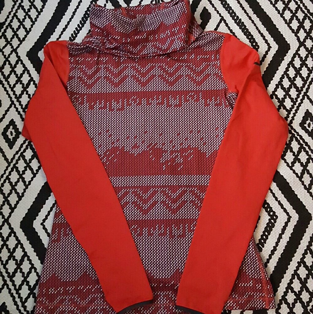 Nike dri fit top