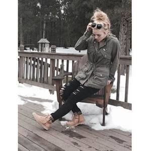 Meet your Posher, Maddie