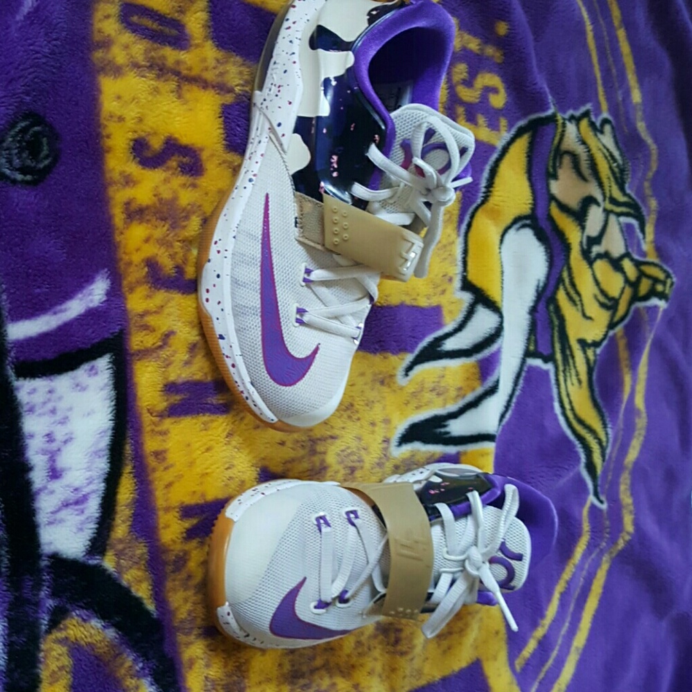 Women peanut butter and jelly shoes