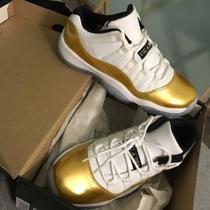 Retro Jordan 11's