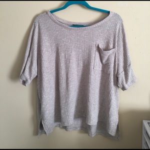 Oversized cropped shirt