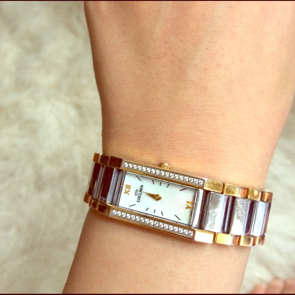 Delma Swiss Sonesta Rectangular Diamonds Watch