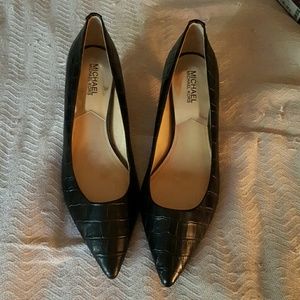 Micheal Kors kitten heels