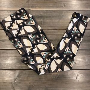 NEW TC wolves LuLaRoe leggings!