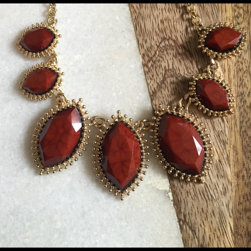 Auburn stone necklace