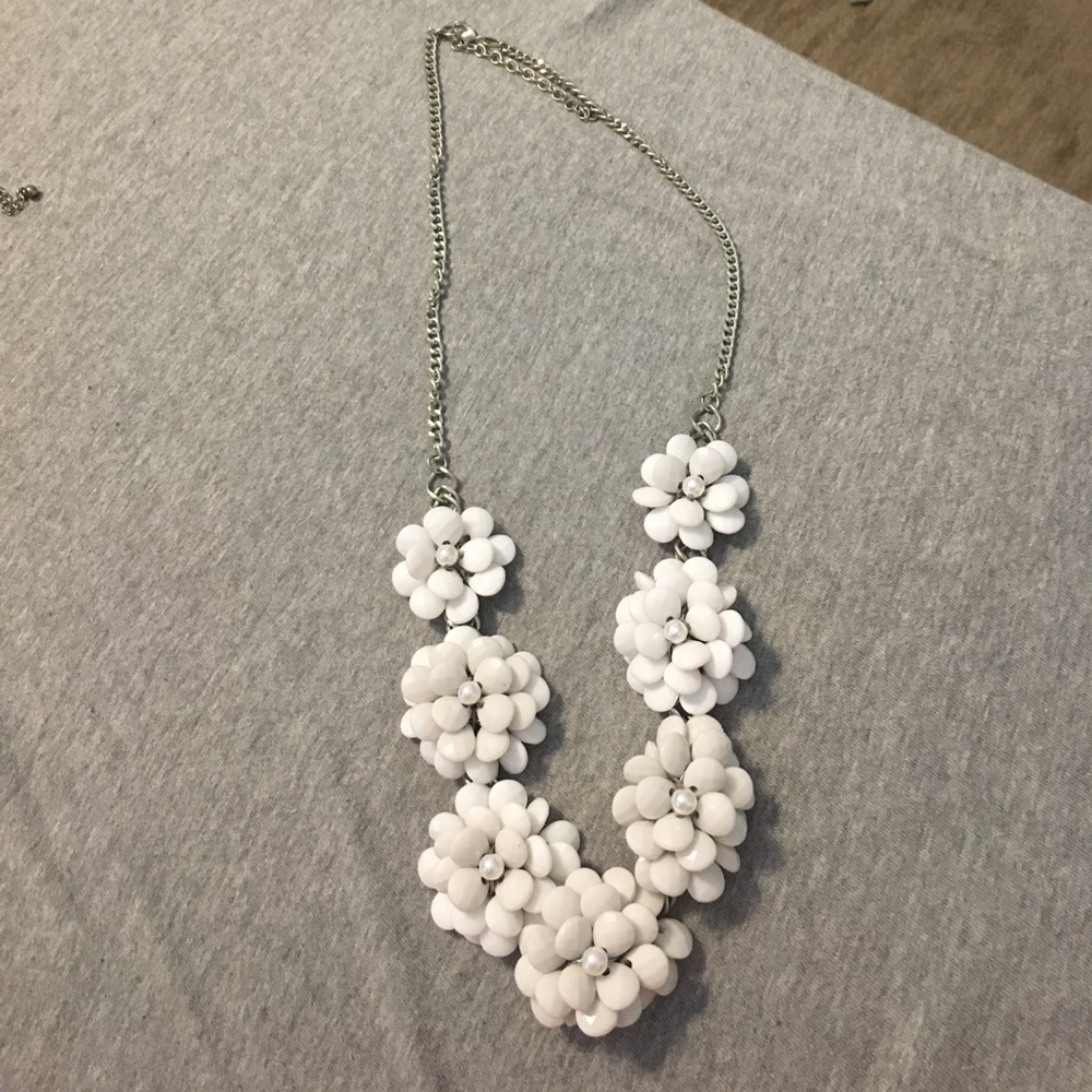 Statement necklace