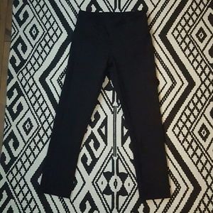 Lululemon wunder under capris! Will take offers!