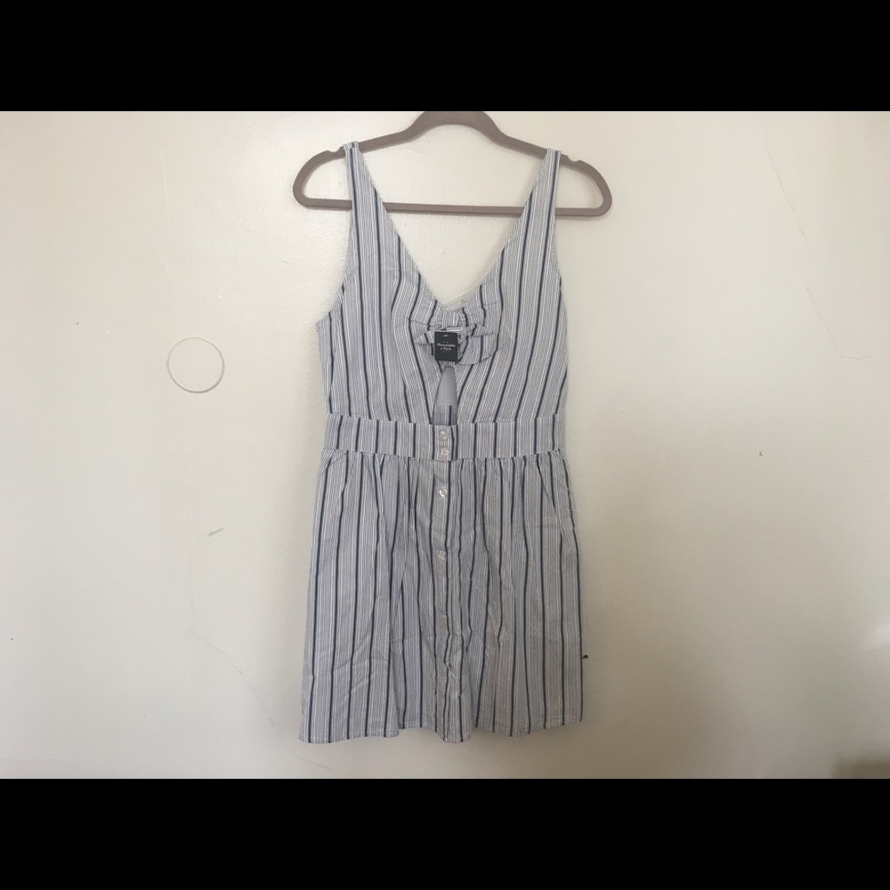 Abercrombie and fitch cut out sun dress size M