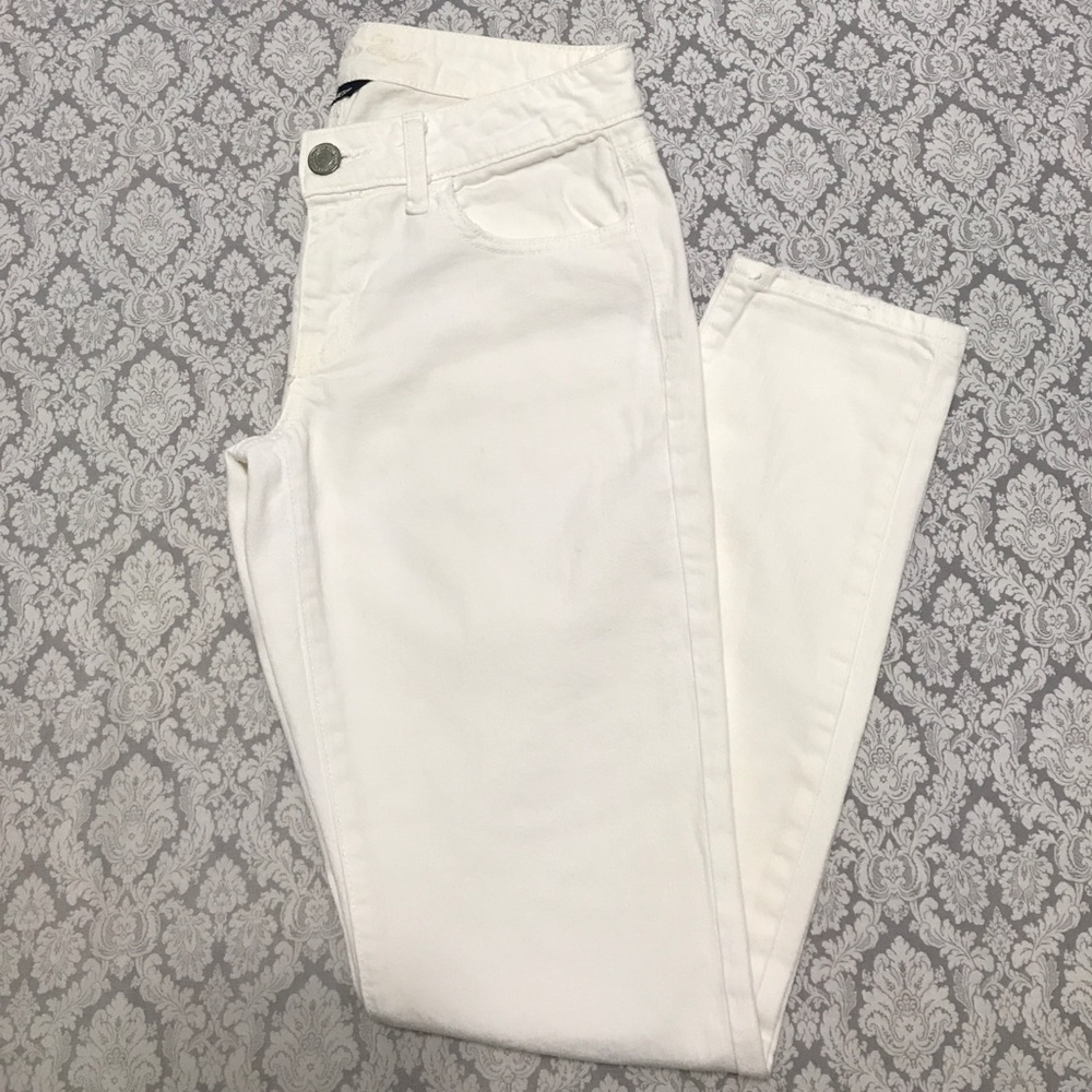 White Skinny American Eagle Jeans