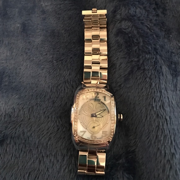 Invicta diamond lupah