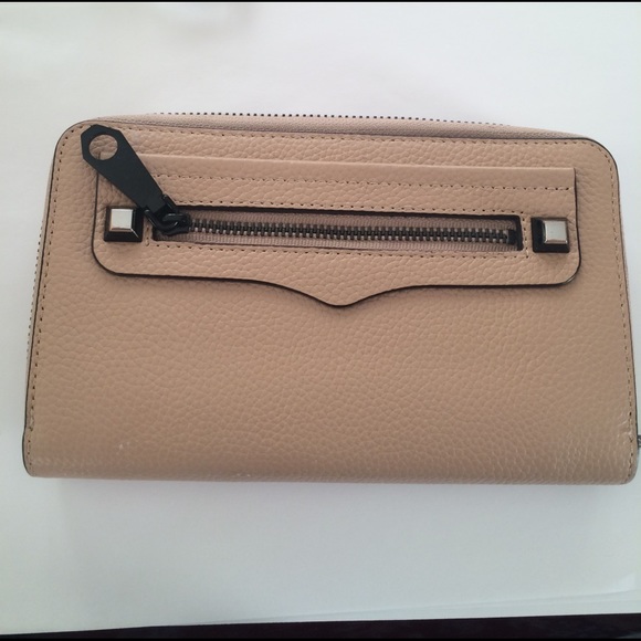 Rebecca Minkoff Phone Pouch iPhone 6,7,8 Plus, S8+ - Picture 2 of 3