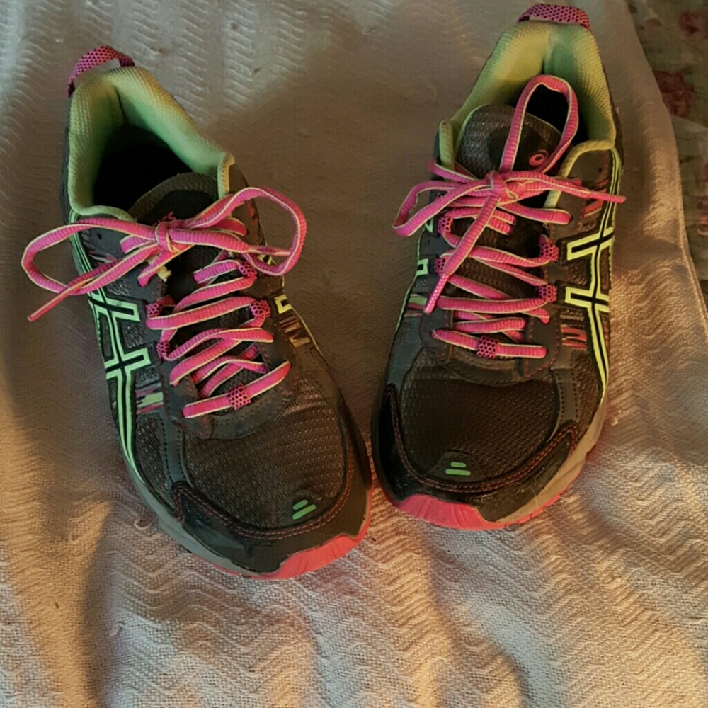 ASICS tennis shoes