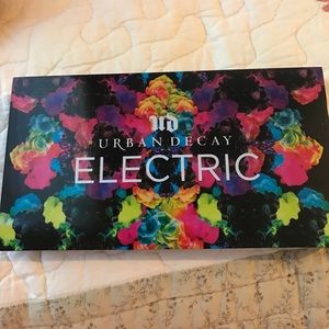 Urban decay electric palette