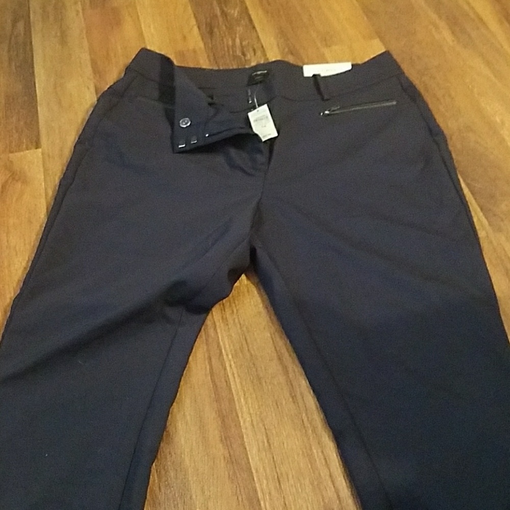 Nwt curvy ankle length navy pant
