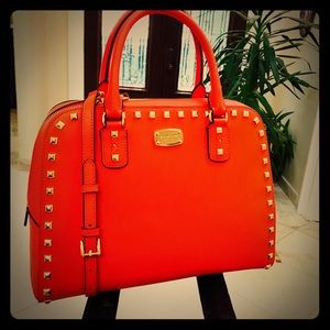 🌺NEW SPRING🌺 Michael KORS Purse!