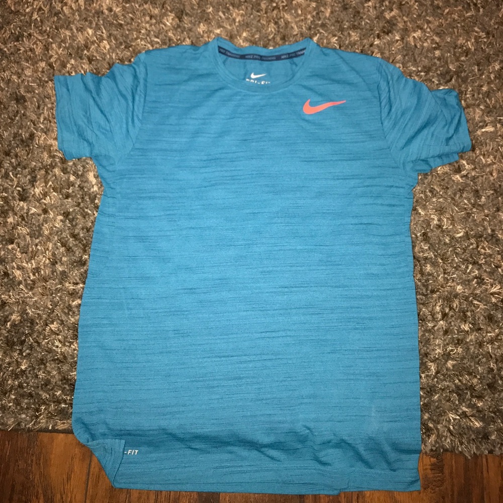 Nike workout shirt