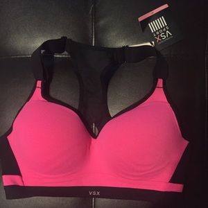 VS Sports Bra new with tags