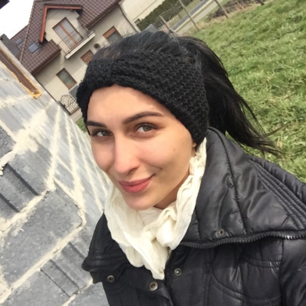 ⭐️SALE⭐️ Knot Front Ear Warmer Headband - Picture 4 of 6