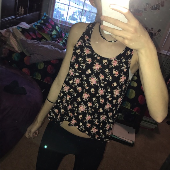 FLORAL TANK TOP - Picture 3 of 4