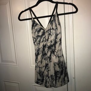 Lululemon tank size 2