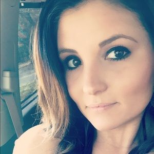 Meet your Posher, Lacey