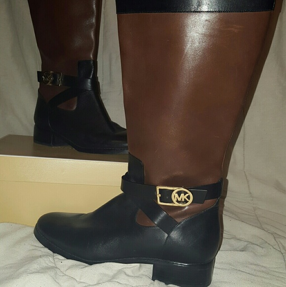 Michael kors boots - Picture 1 of 1