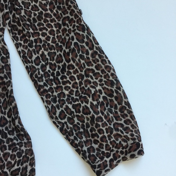 Two By Vince Camuto Leopard Print Shirtdress - Picture 6 of 8