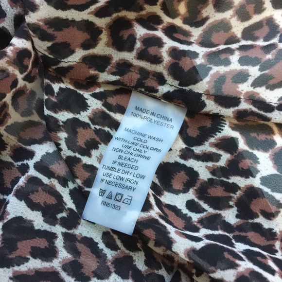Two By Vince Camuto Leopard Print Shirtdress - Picture 8 of 8