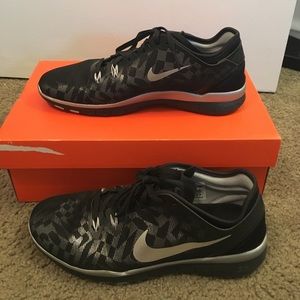 Nike Free 5.0 Black Tennis Shoes