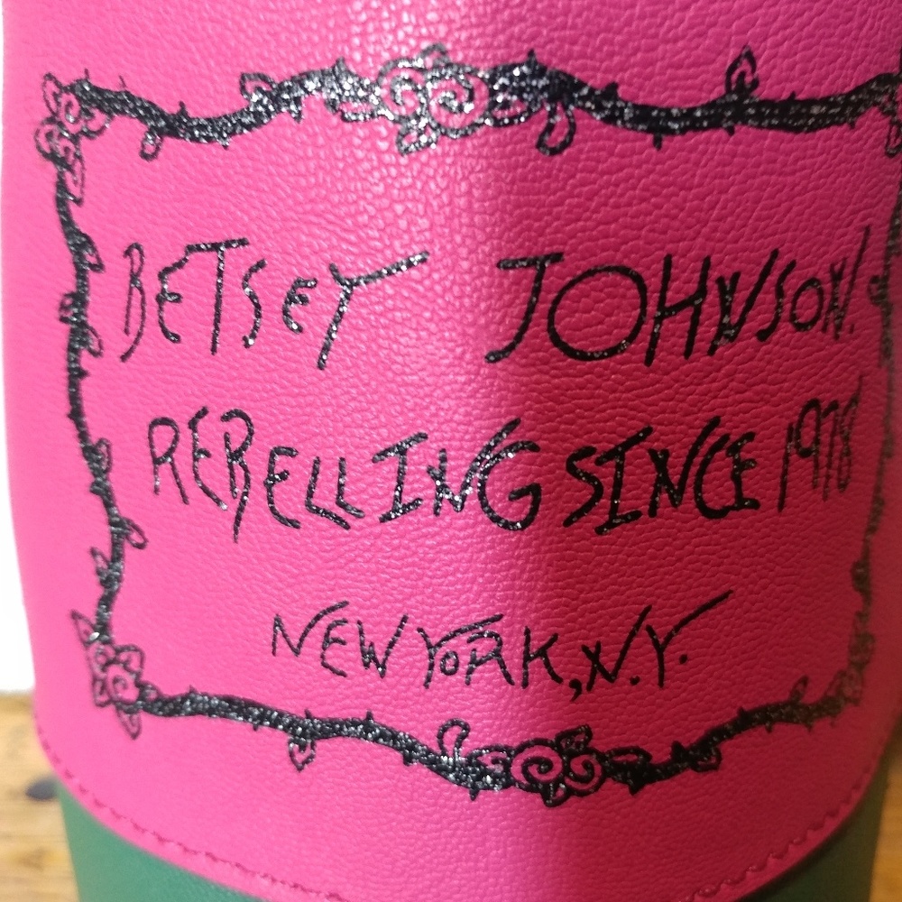 Betsey Johnson Champagne bottle wristlet