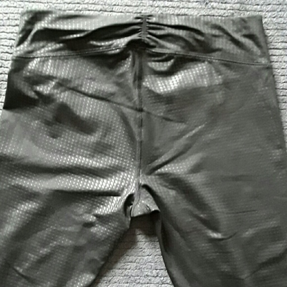 Calvin Klein Performance Crop Leggings, Sz S - NWT - Picture 4 of 8