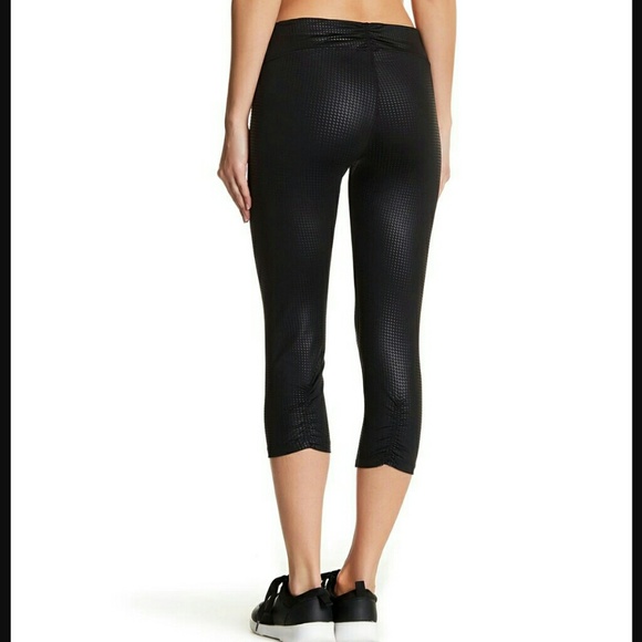 Calvin Klein Performance Crop Leggings, Sz S - NWT - Picture 1 of 8