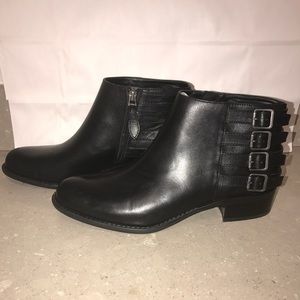 Franco Sarto "Cyan" Leather Ankle Bootie (NWT)