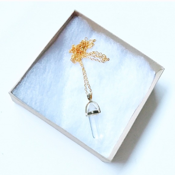Crystal Pendant Necklace 18K - Picture 4 of 4