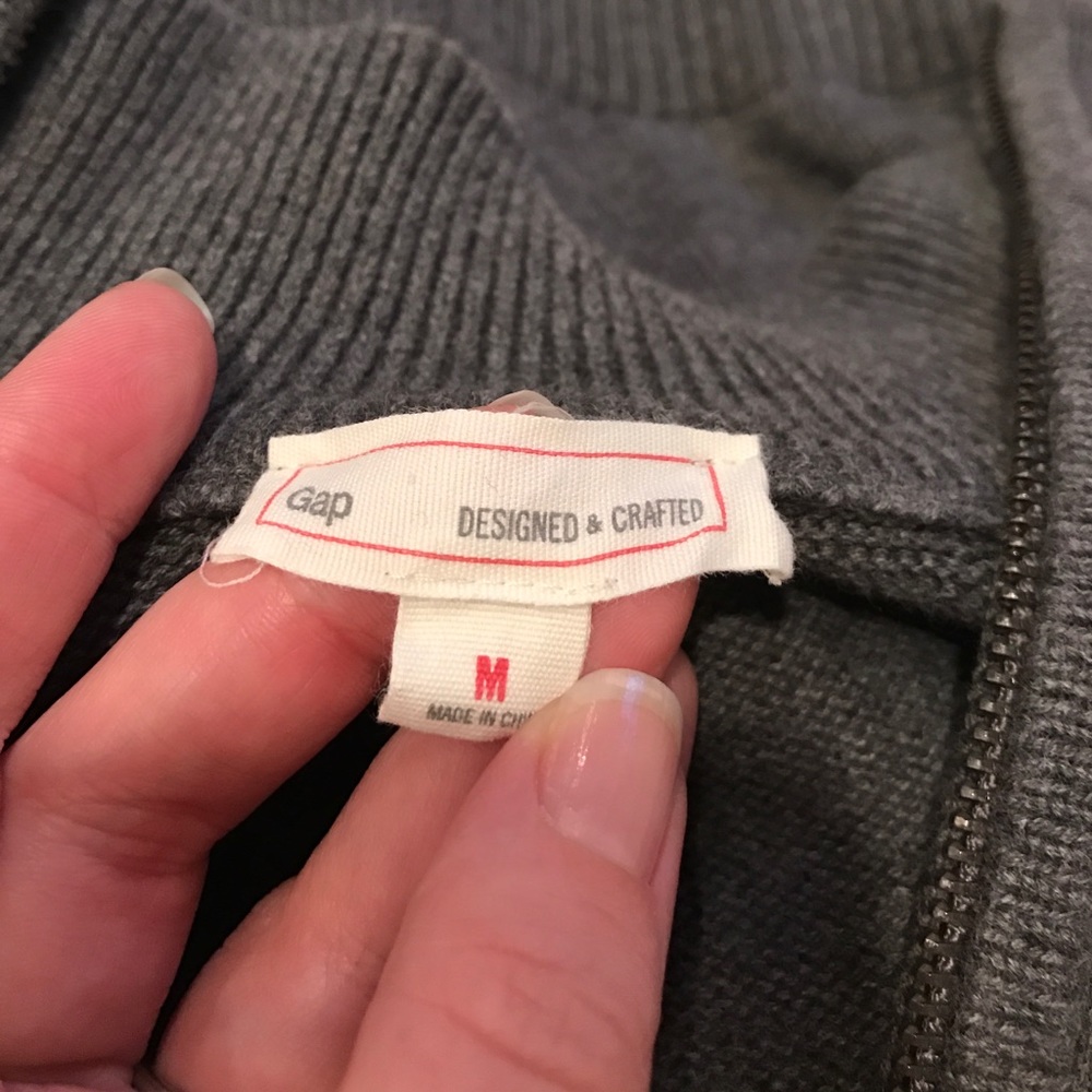 Gap Men's Zip Down Pull Over - image 4