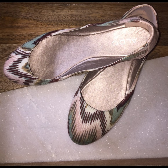 Perfect fall flat • - Picture 2 of 2