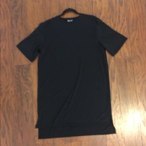 Men's long hem tee