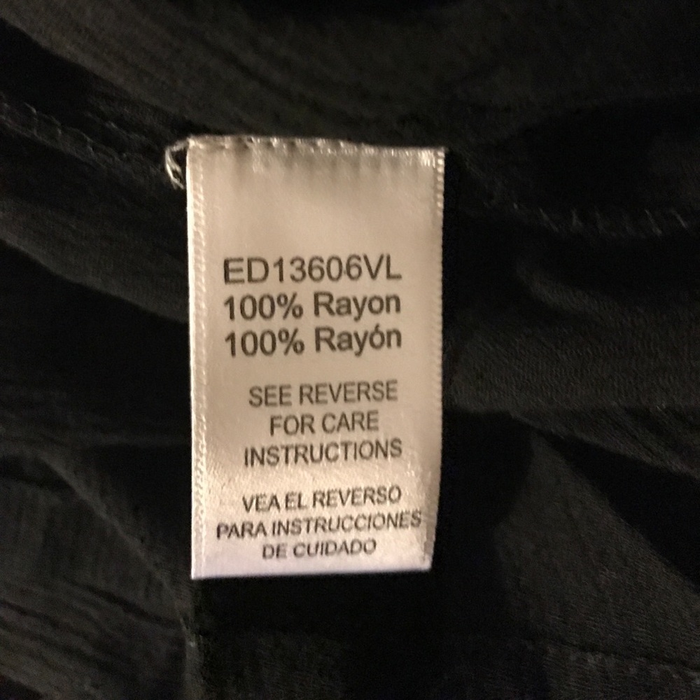 Black Plunge Flowy Maxi Dress - Picture 6 of 7