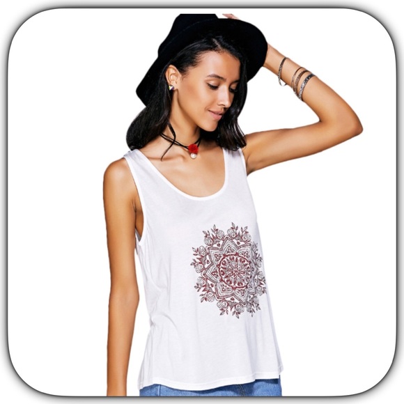 NWT Oh So Comfy Mandala White Tank Shirt - Picture 3 of 5