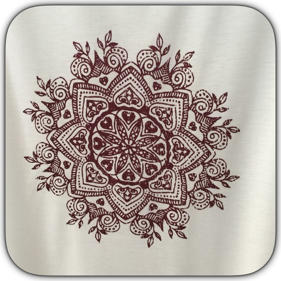 NWT Oh So Comfy Mandala White Tank Shirt - Picture 5 of 5